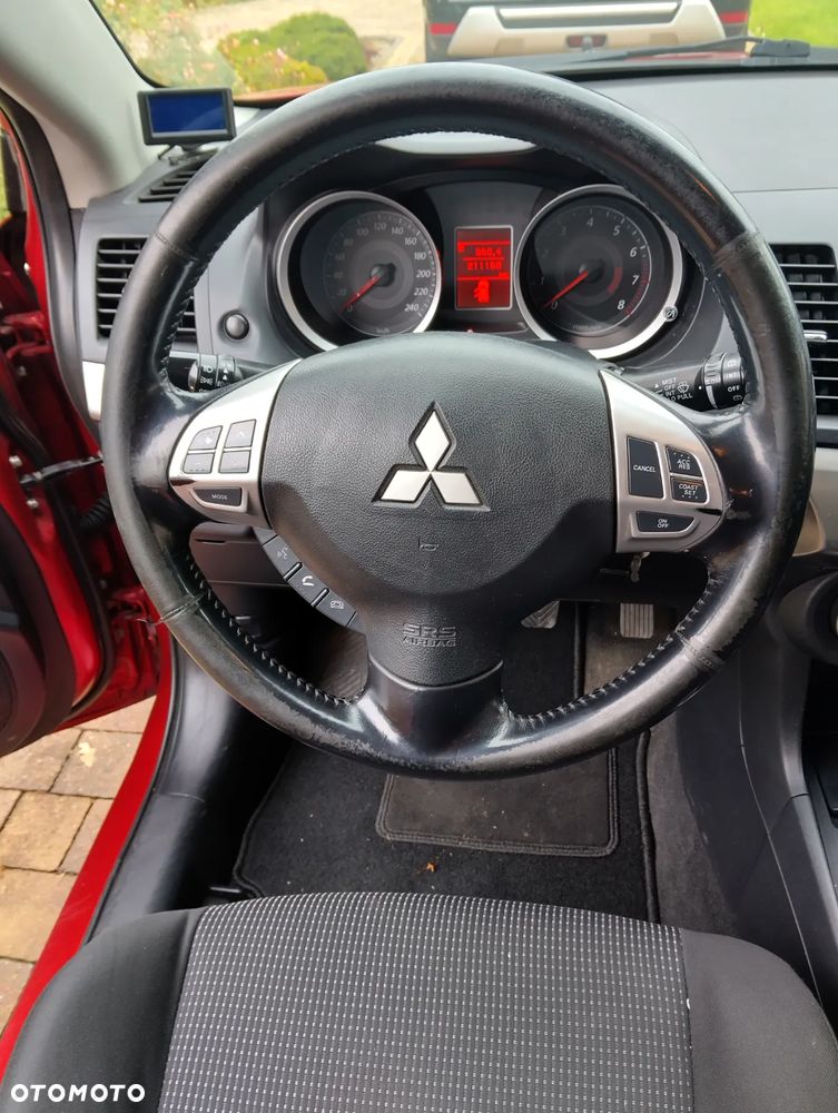 Mitsubishi Lancer 1.8 Invite - 13