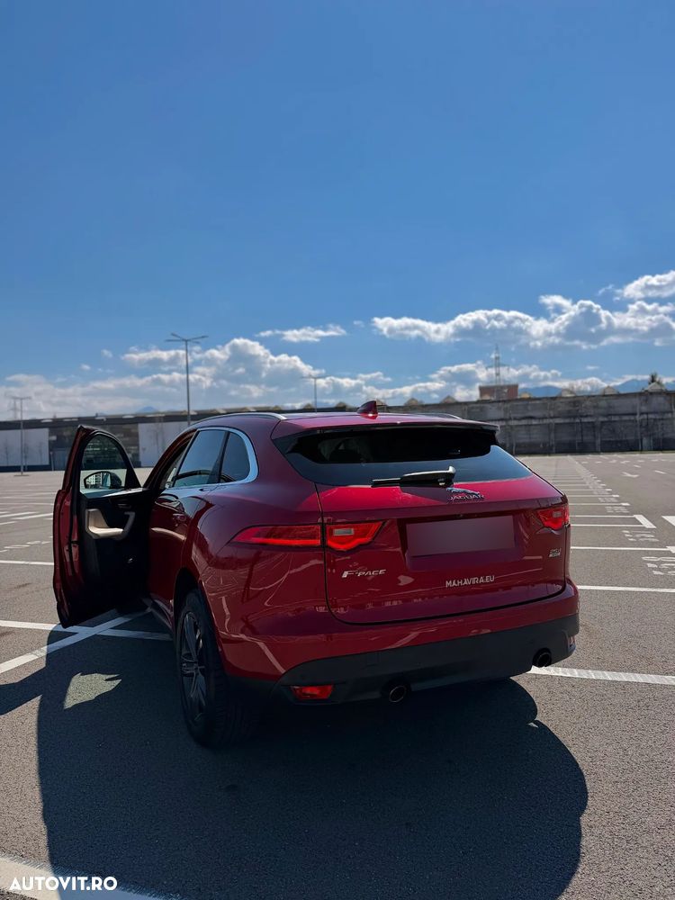 Jaguar F-Pace 25d AWD Pure - 3
