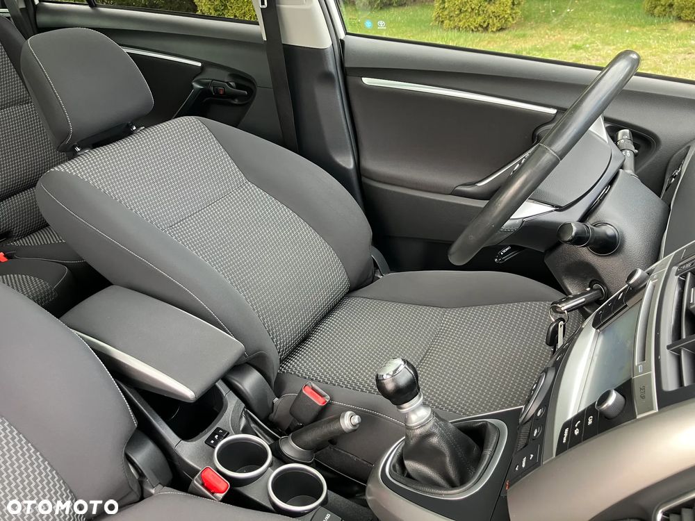 Toyota Verso 1.8 Sol - 35