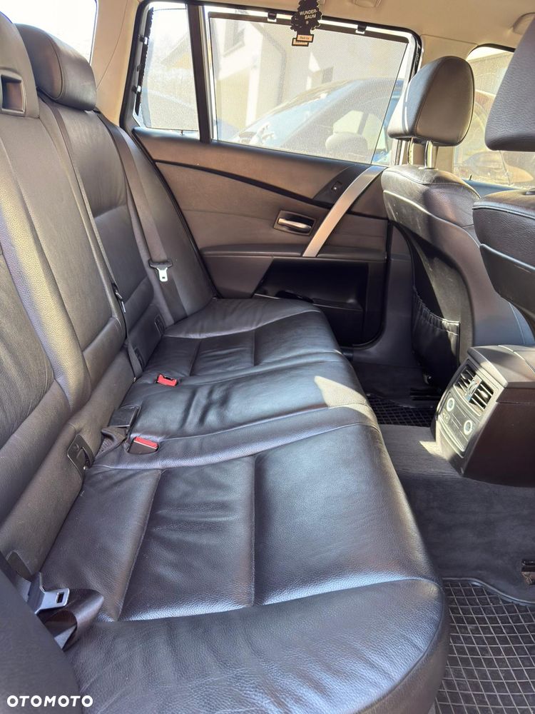 BMW Seria 5 - 12