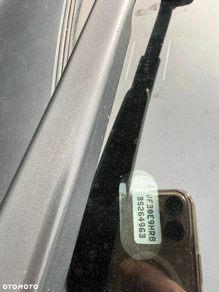 Peugeot 5008 1.6 e-HDi Active S&S 7os - 25