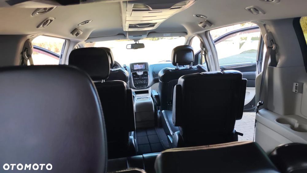 Lancia Voyager 2.8 Multijet 16v Platinum - 23