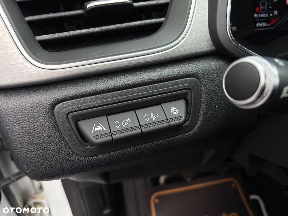 Renault Captur TCe 100 INTENS - 31