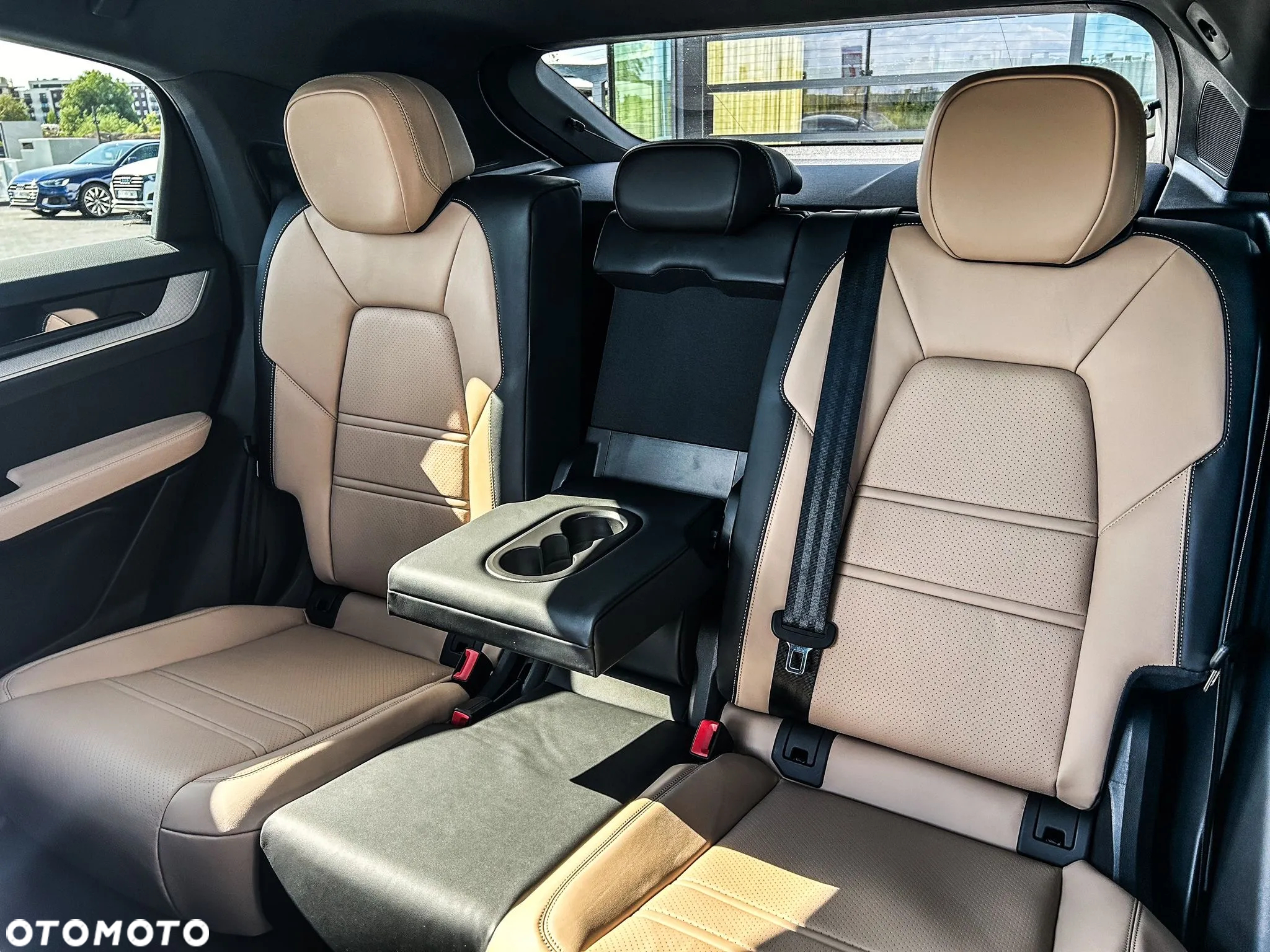 Porsche Cayenne - 29