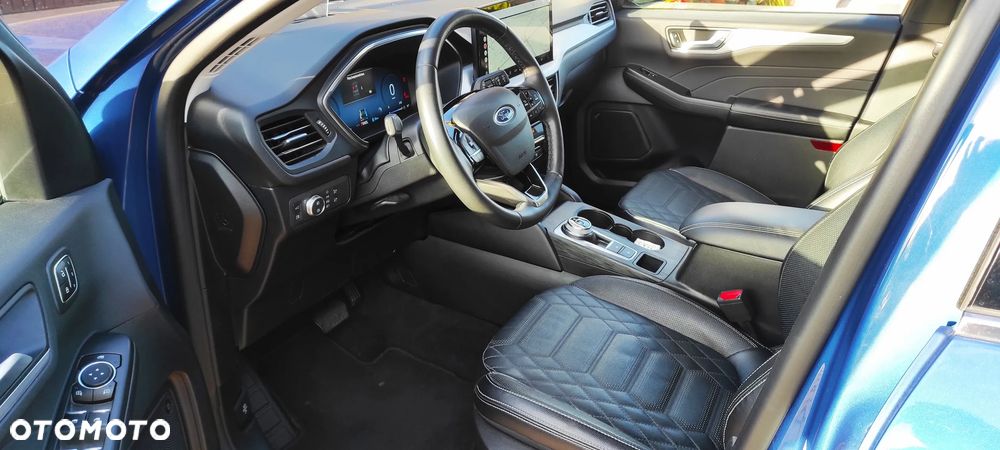 Ford Kuga - 12