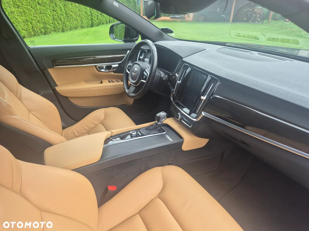 Volvo V90 - 16
