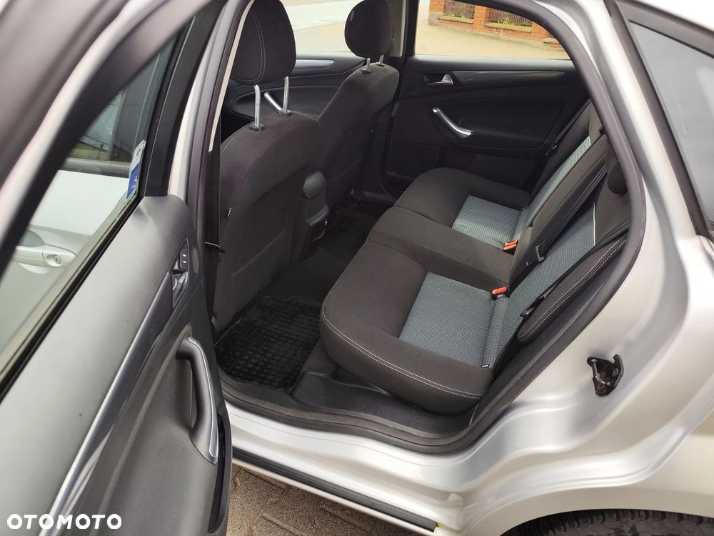 Ford Mondeo 1.6 T Titanium - 15