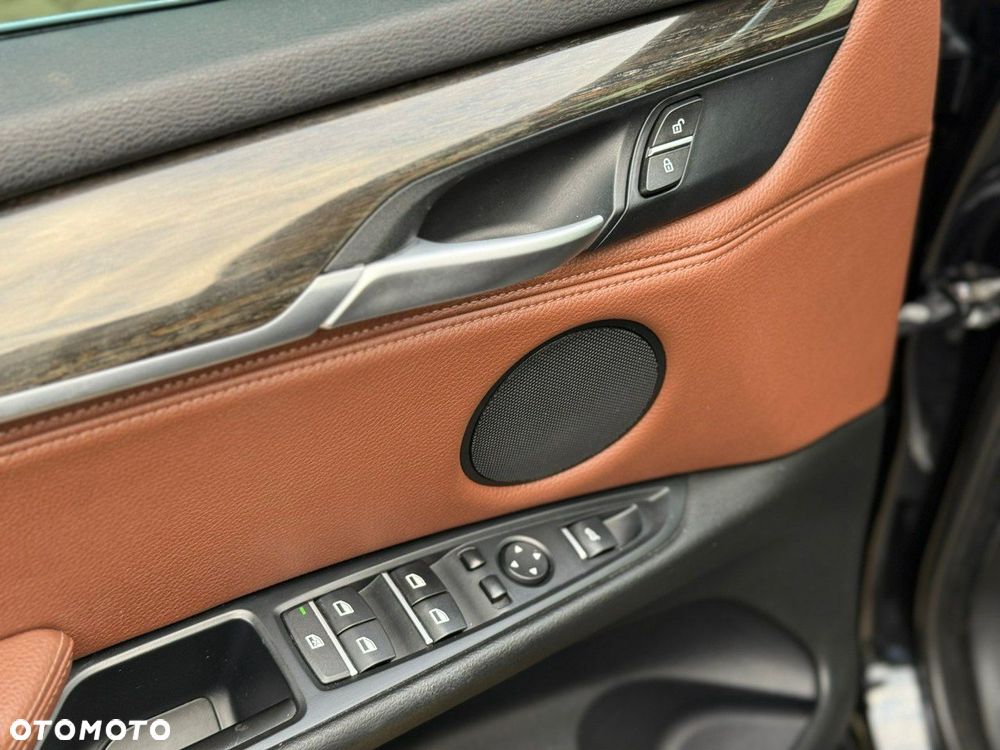 BMW X5 xDrive35i Sport-Aut - 23