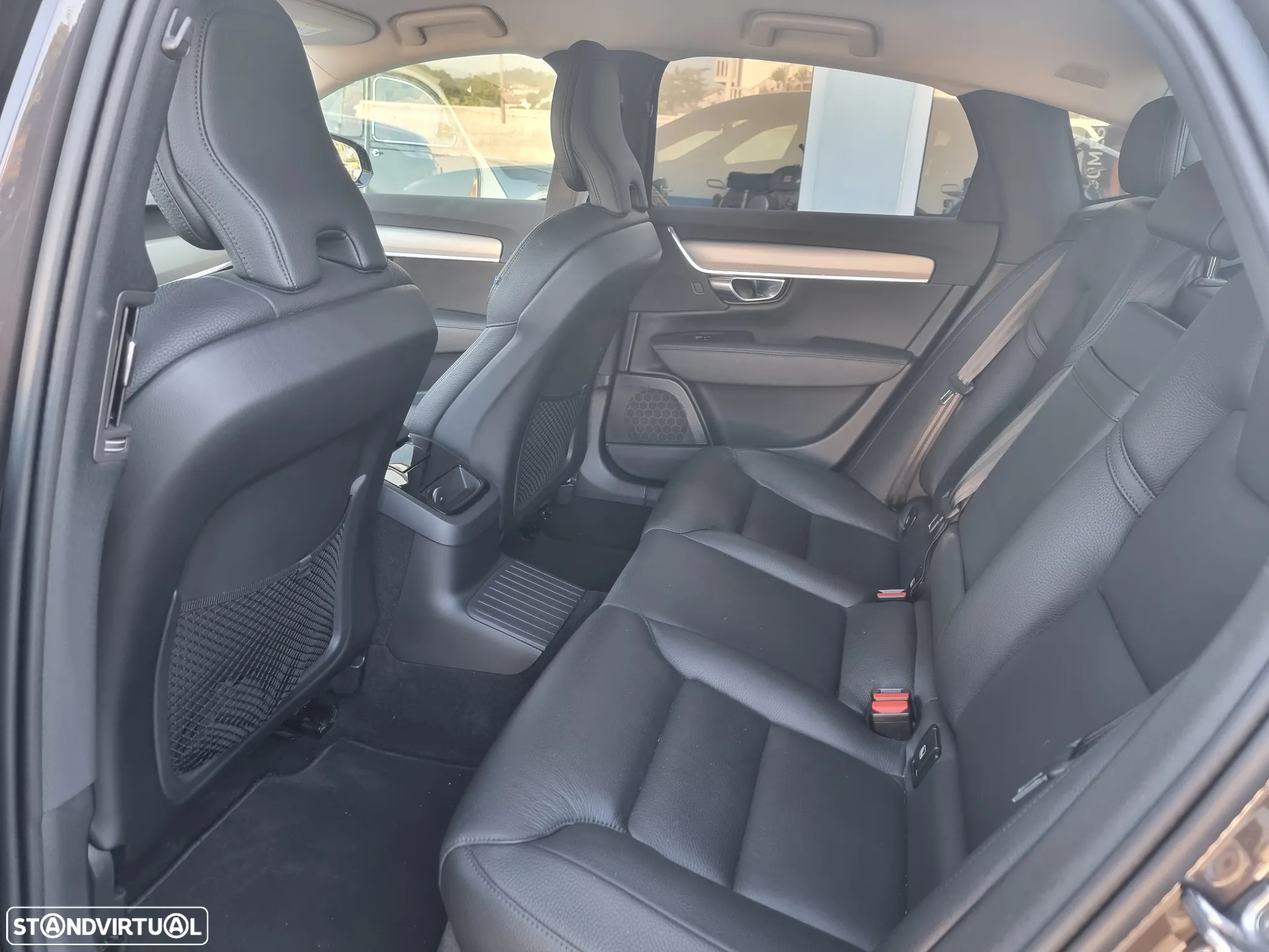 Volvo S90 2.0 T8 PHEV R-Design Expression AWD - 26