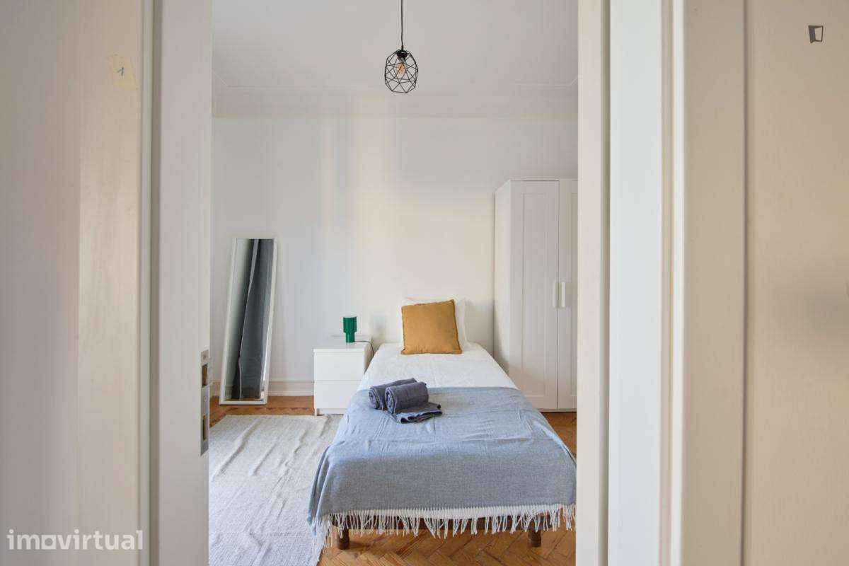 Quarto - localizado em Arroios Lisbon - Grande imagem: 3/41