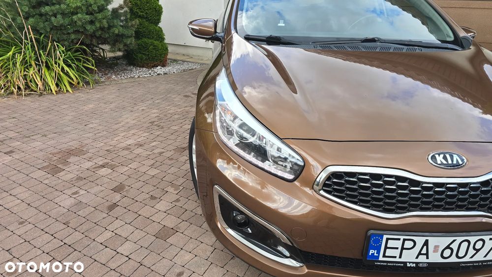 Kia Ceed - 14