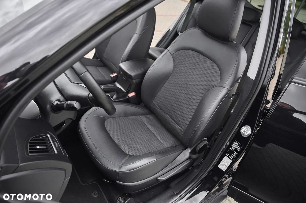 Hyundai ix35 1.7 CRDi Premium 2WD - 23