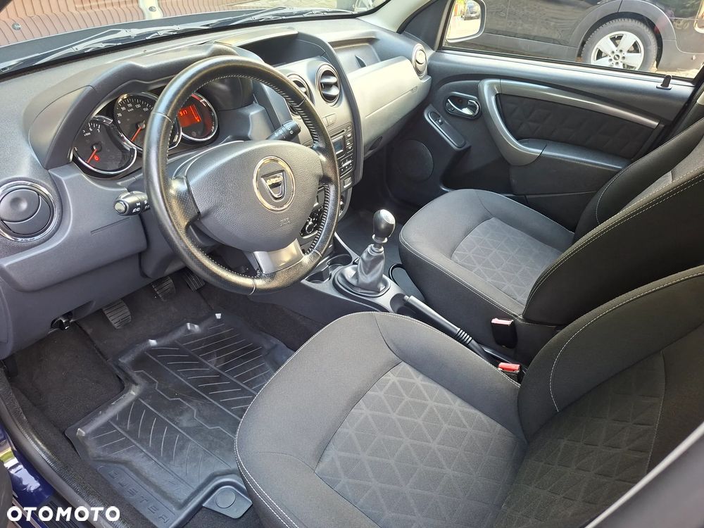 Dacia Duster dCi 110 FAP 4x2 Celebration - 10