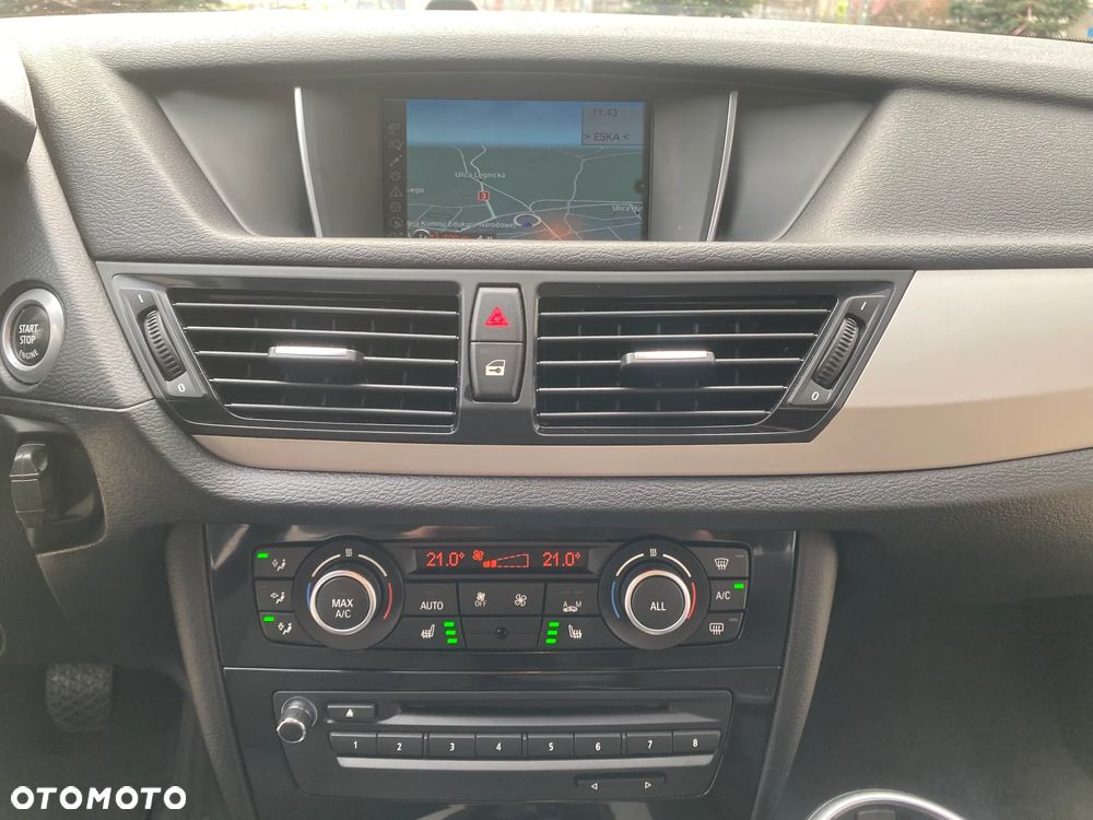 BMW X1 sDrive18d xLine - 19