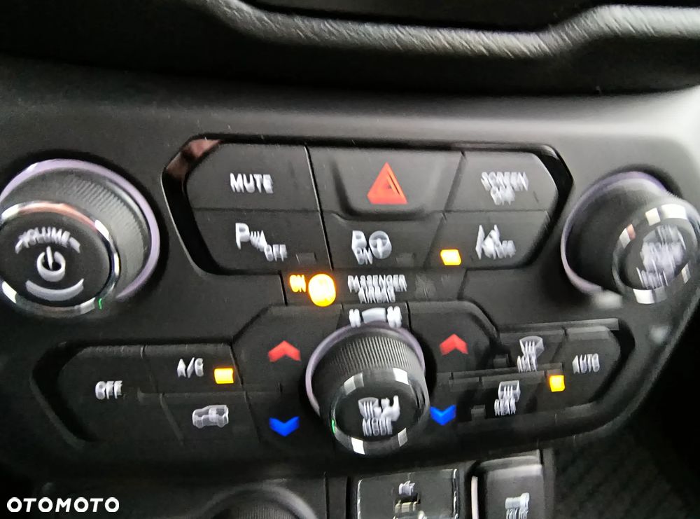 Jeep Renegade 1.3 GSE T4 Turbo Limited 4x4 S&S - 20