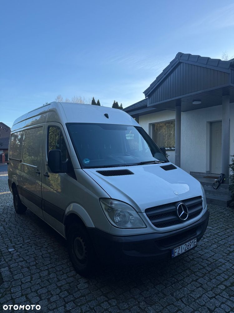Mercedes-Benz Sprinter - 4