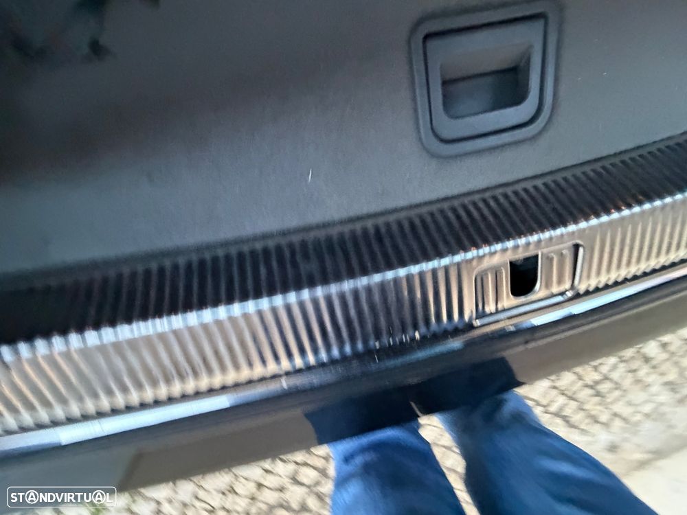 Audi A4 Avant 2.0 TDI Business Line Advance - 13