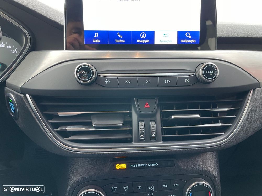 Ford Focus SW 1.5 TDCi EcoBlue ST-Line X - 22