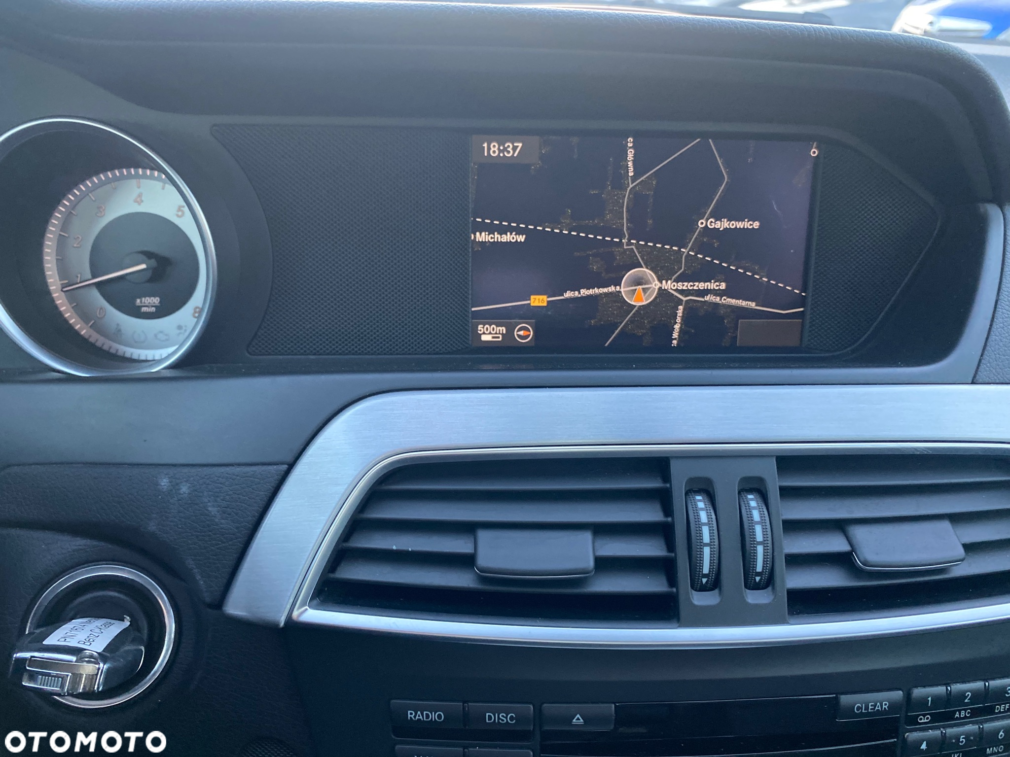 Mercedes-Benz Klasa C 180 CGI Automatik BlueEFFICIENCY Avantgarde - 30