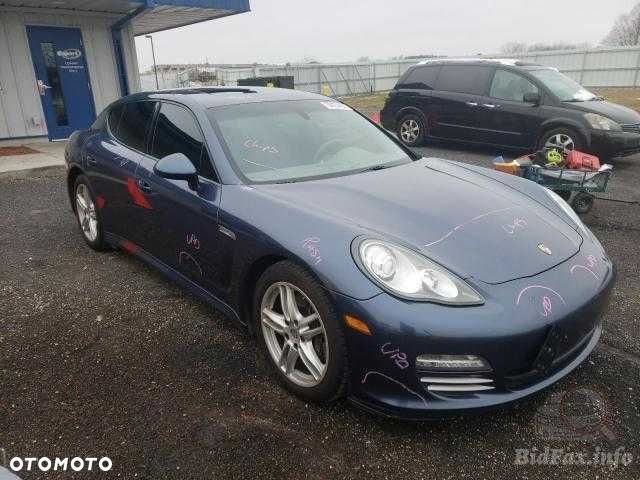 Porsche Panamera 3.6, model USA. - 5