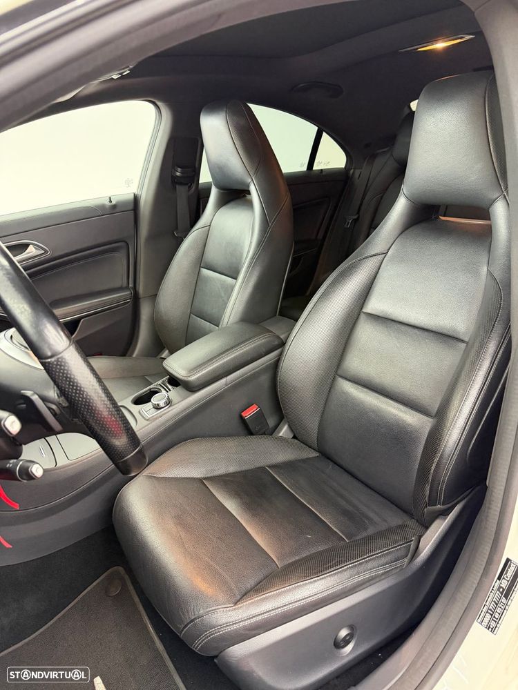 Mercedes-Benz CLA 220 d 7G-DCT AMG Line - 11