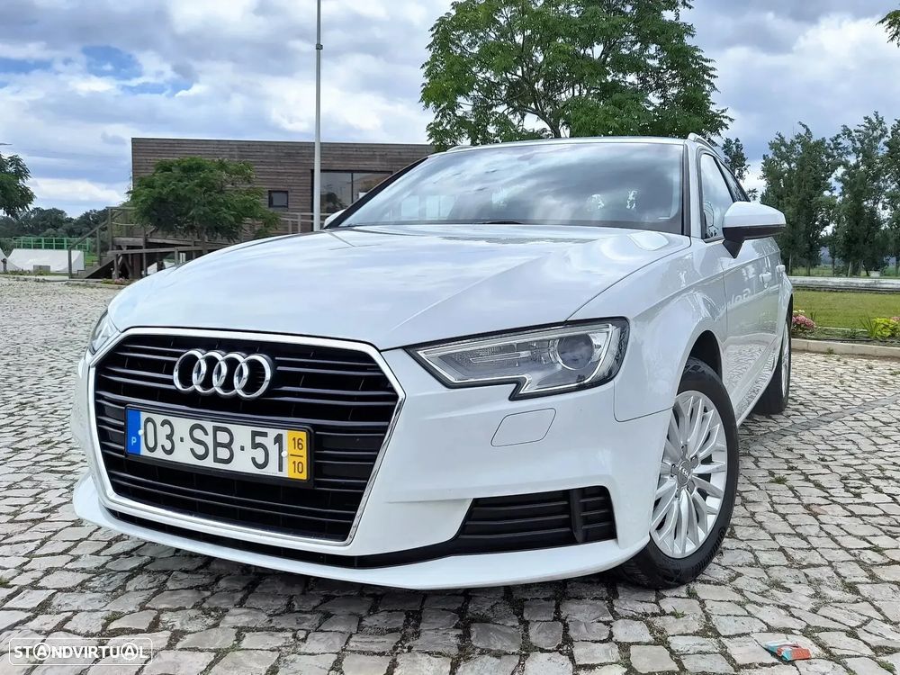 Audi A3 Sportback 1.6 TDI Attraction Ultra - 1