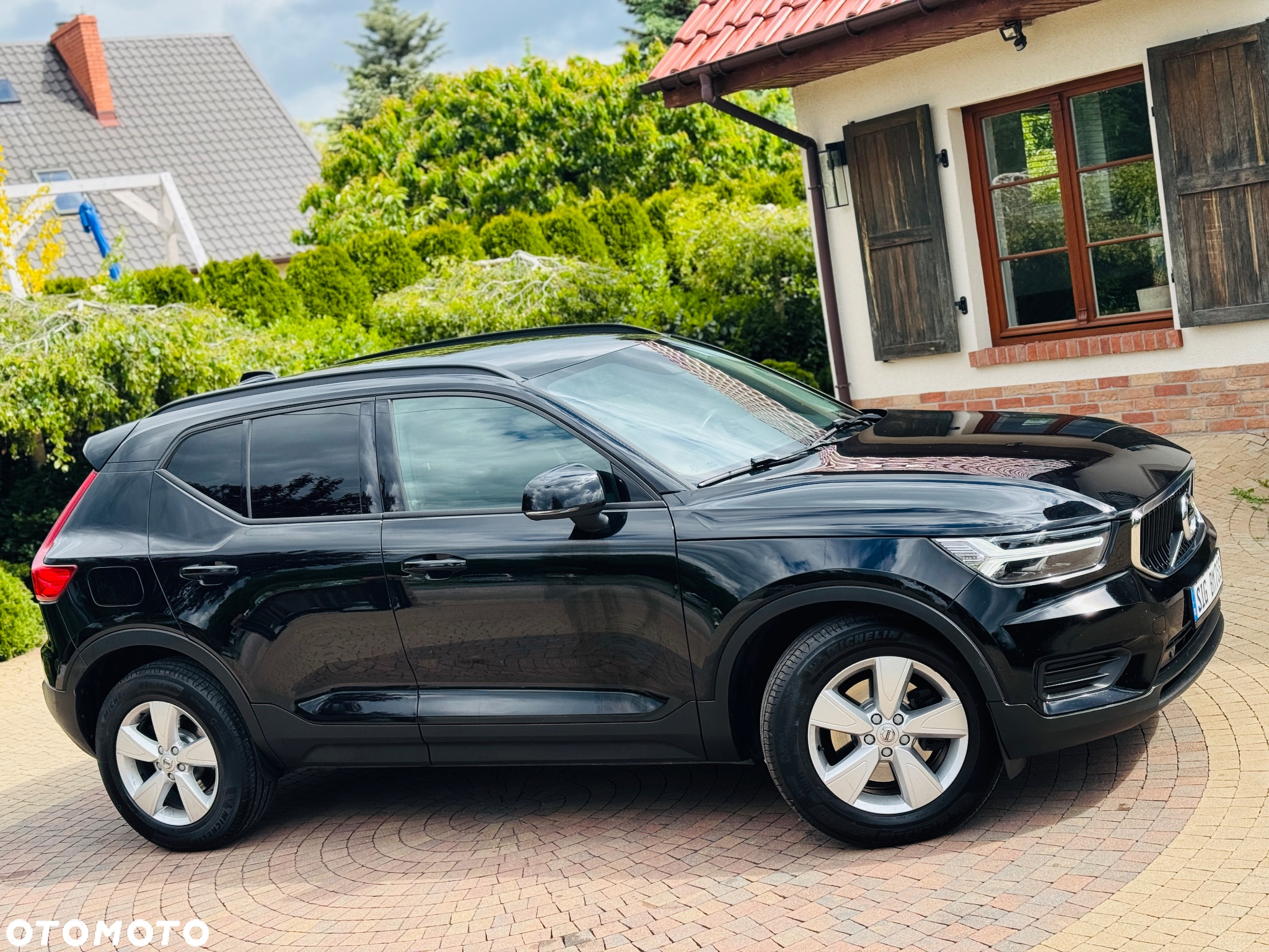 Volvo XC 40 D3 AWD Momentum Pro - 22