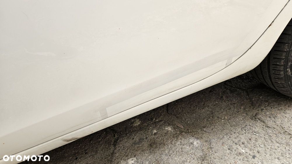 Drzwi tył lewy tylne lewe z474 białe opel meriva b - 2