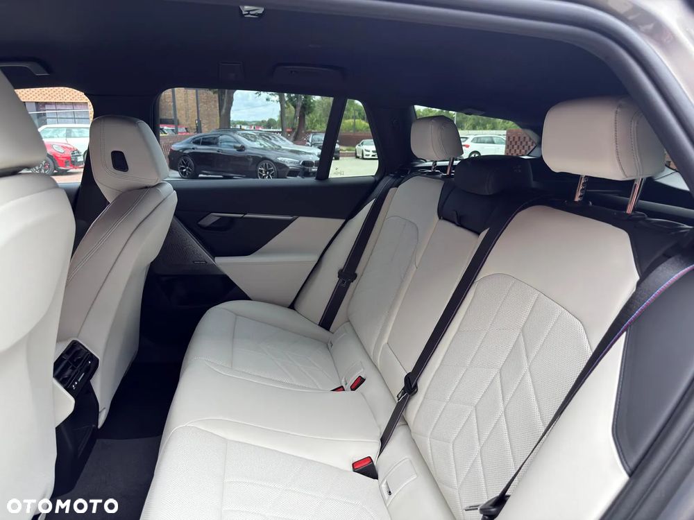 BMW Seria 5 - 21