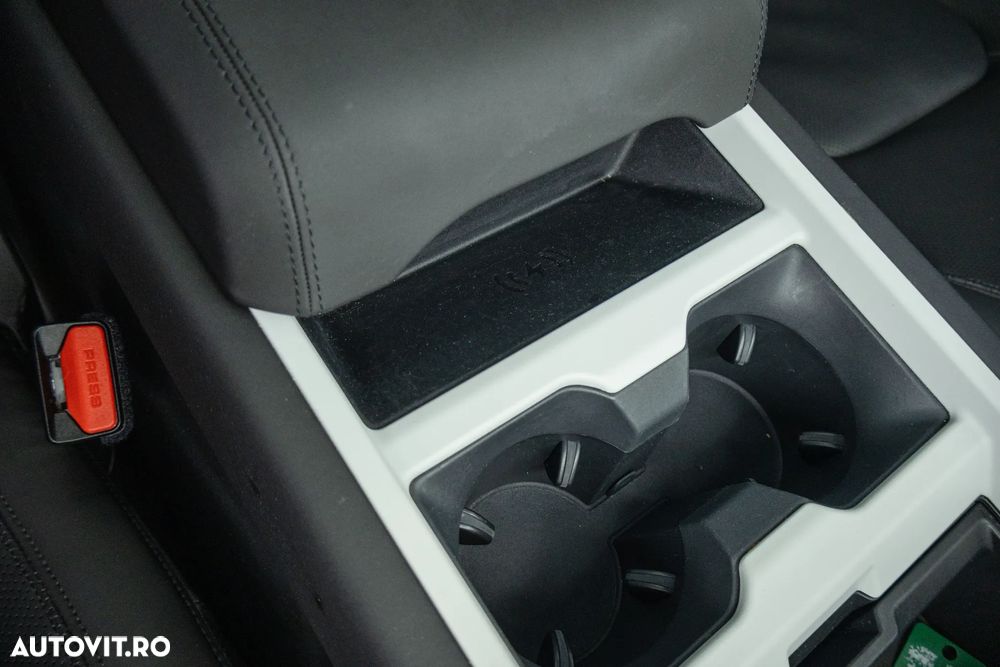 Land Rover Defender 110 3.0 D300 MHEV X-Dynamic SE - 21