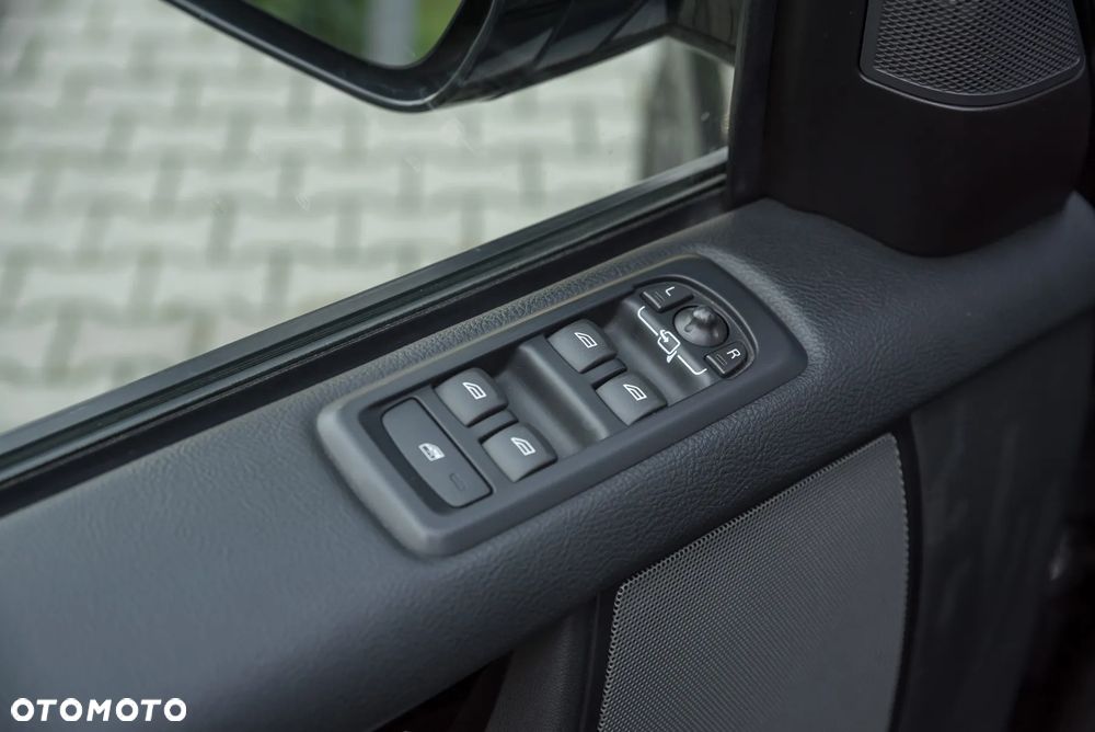Land Rover Discovery 3.0 V6 Supercharged HSE - 14