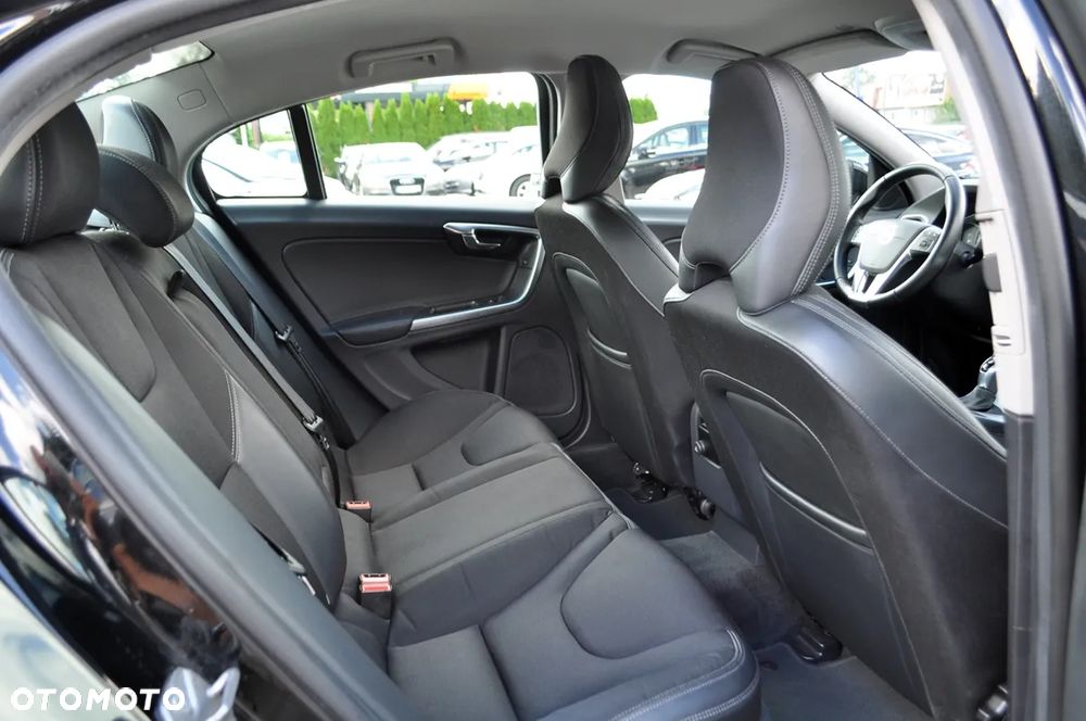 Volvo S60 - 35