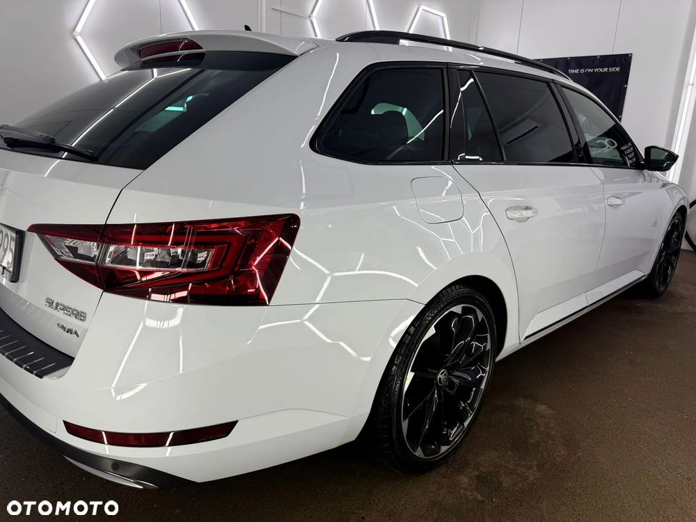 Skoda Superb 2.0 TDI 4x4 Sportline DSG - 10