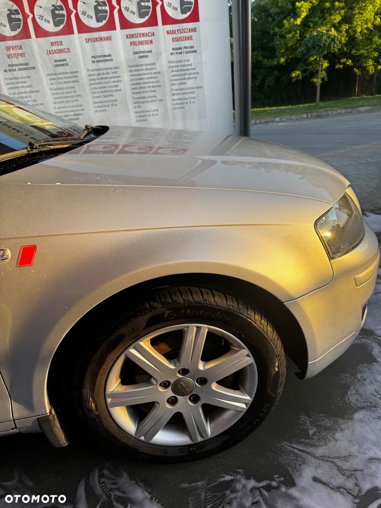 Audi A3 Sportback 1.6 Ambiente - 23