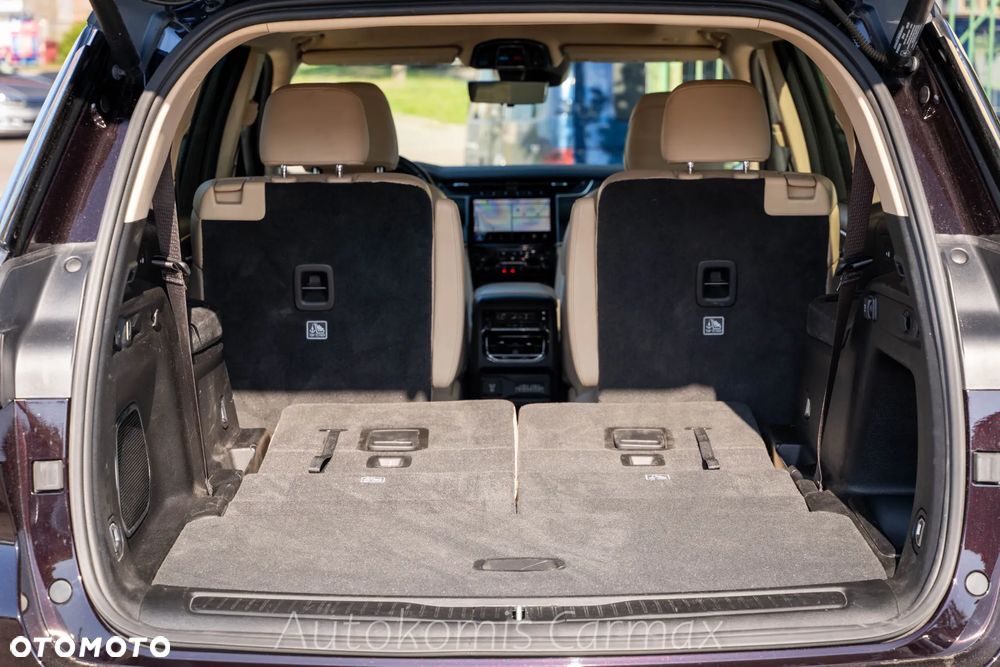 Jeep Grand Cherokee - 34