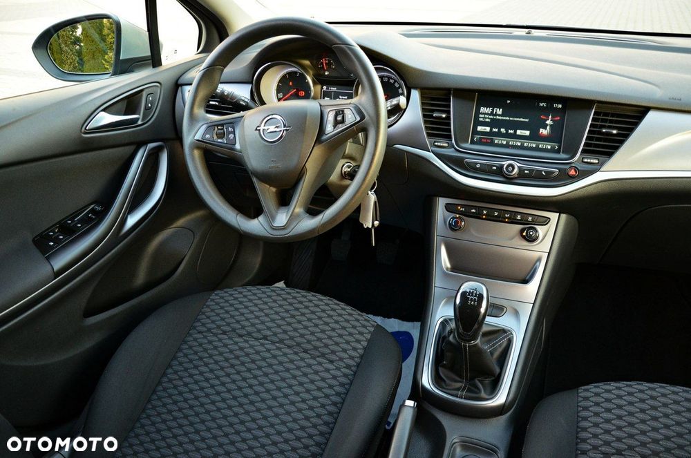 Opel Astra 1.6 CDTI Sports Tourer Active - 34
