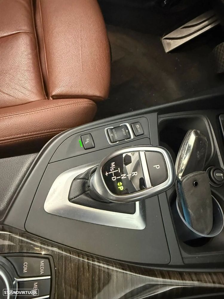 BMW M240i xDrive Sport-Aut. - 35