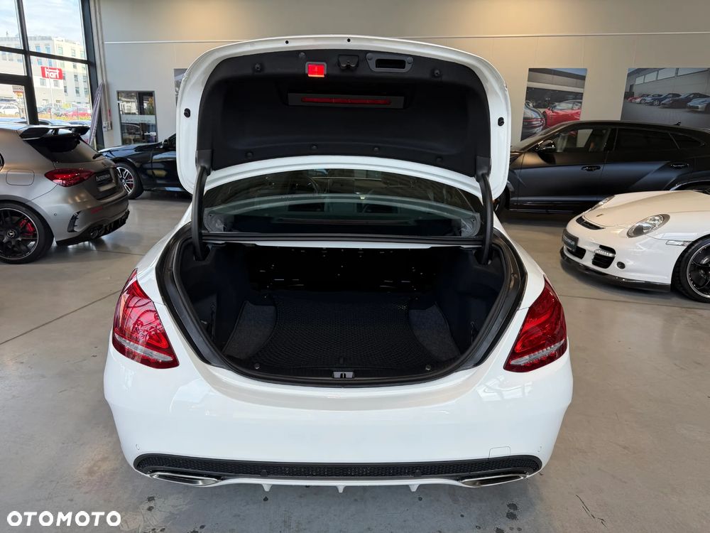 Mercedes-Benz Klasa C 200 4-Matic 9G-TRONIC - 26