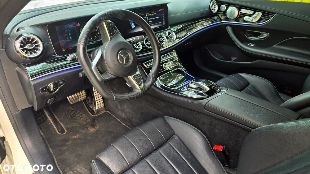 Mercedes-Benz Klasa E 450 4-Matic 9G-TRONIC - 11