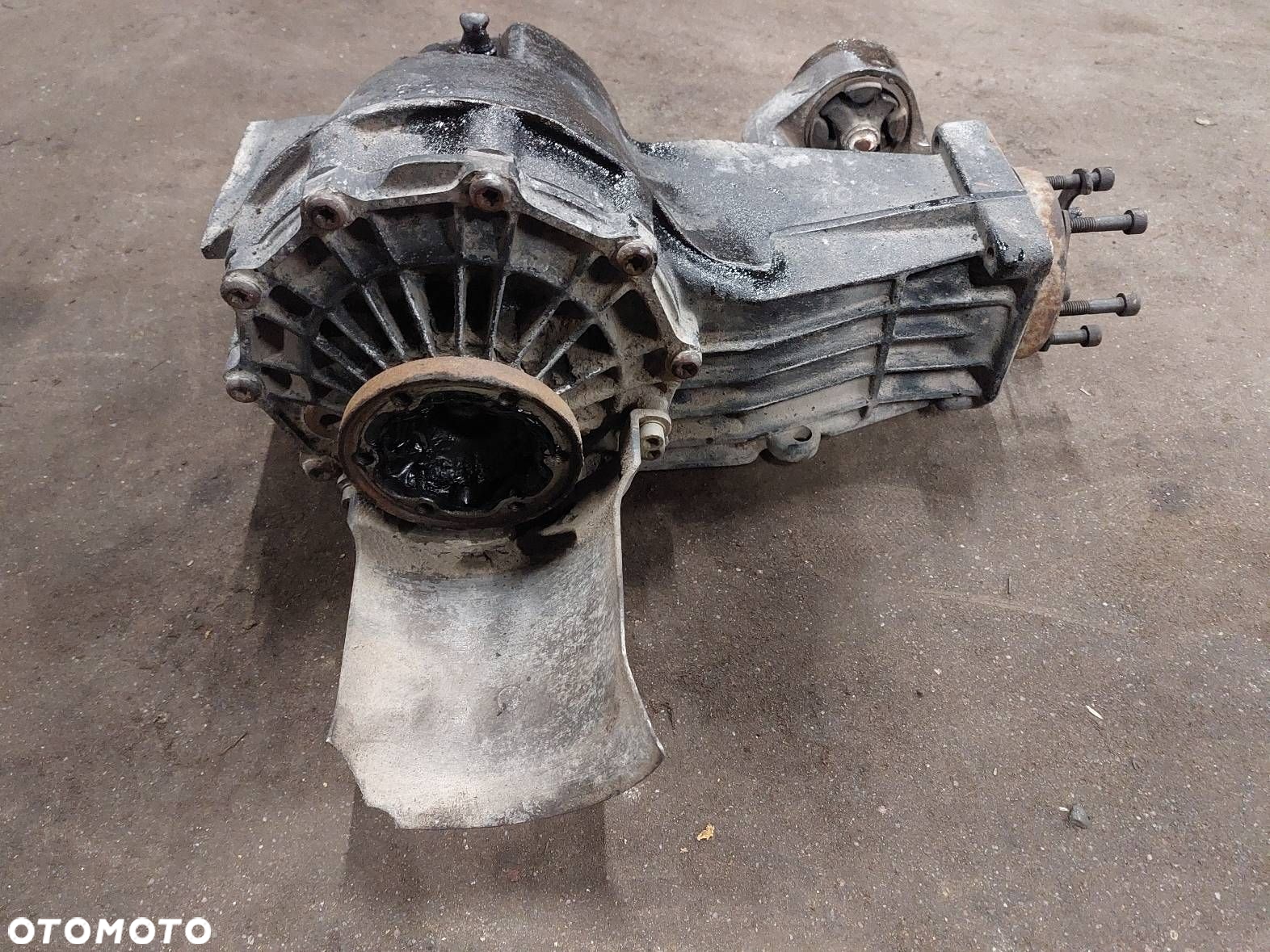 DYFERENCJAŁ DYFER VOLKSWAGEN PASSAT B5 2.8 V6 CUC - 4