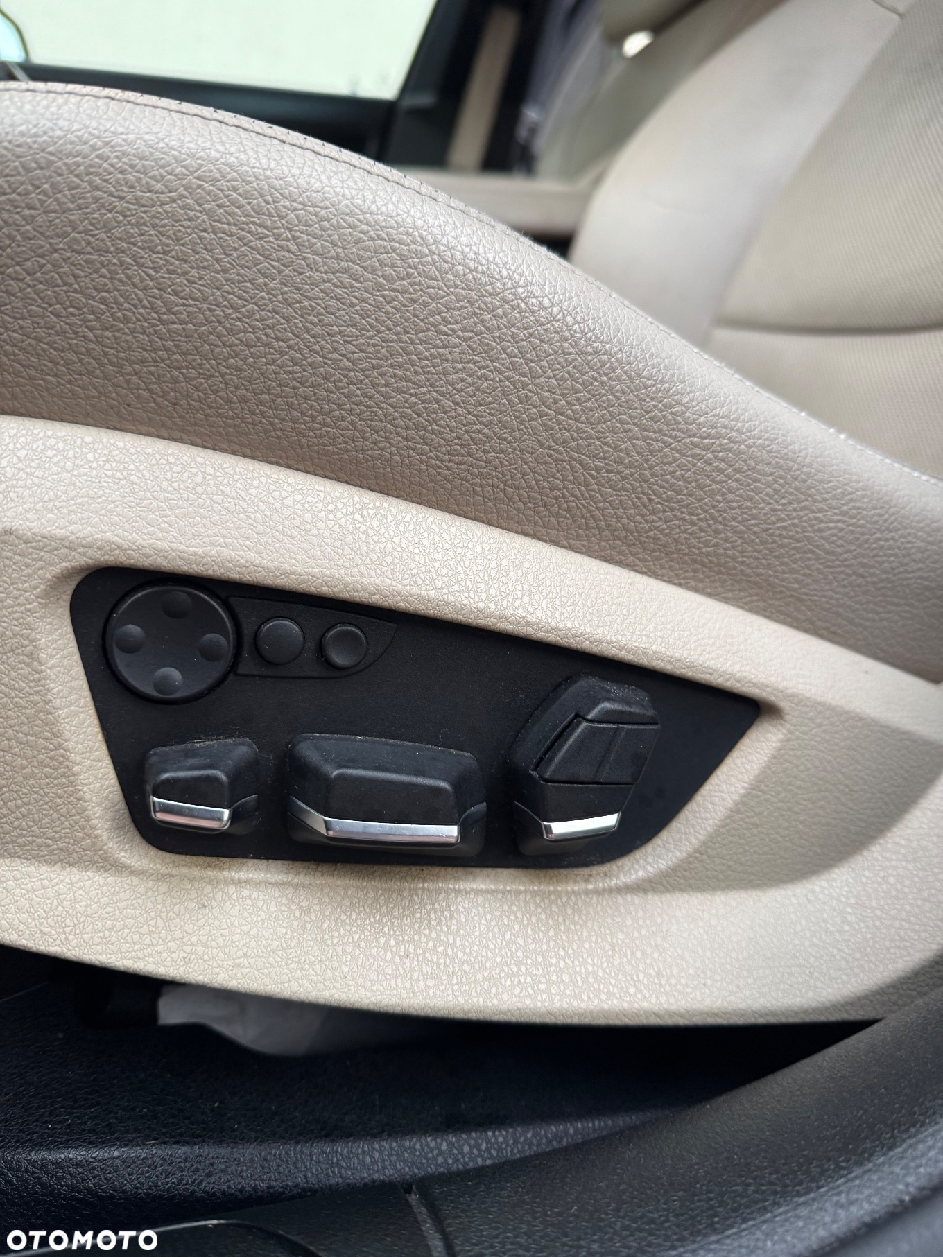 BMW Seria 7 740d xDrive - 14