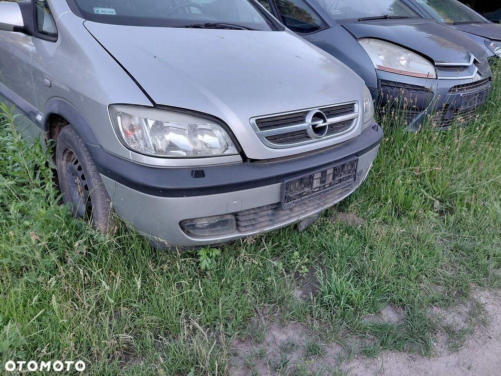 części OPEL ZAFIRA A 1.8 16V 2004r ZDERZAK  TYŁ  Z157 - 1