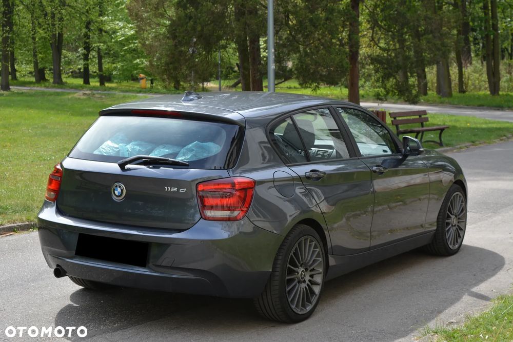 BMW Seria 1 - 15