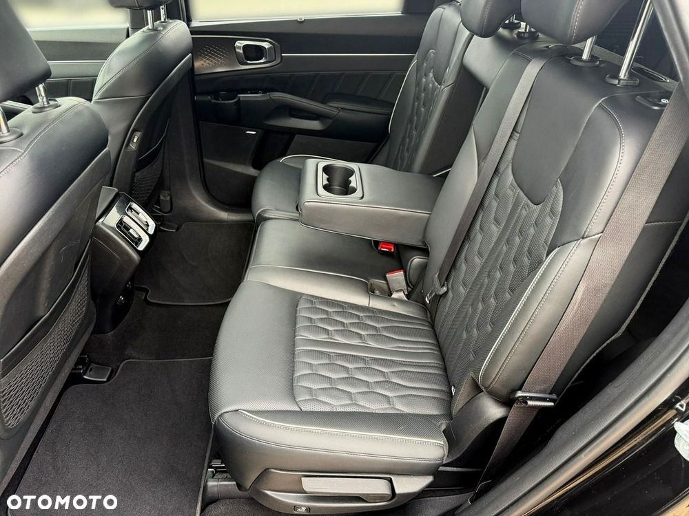 Kia Sorento - 23