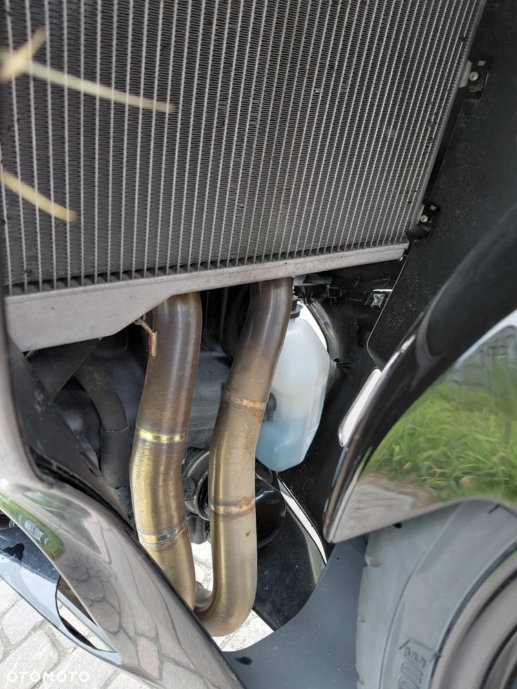 Yamaha R7 - 17