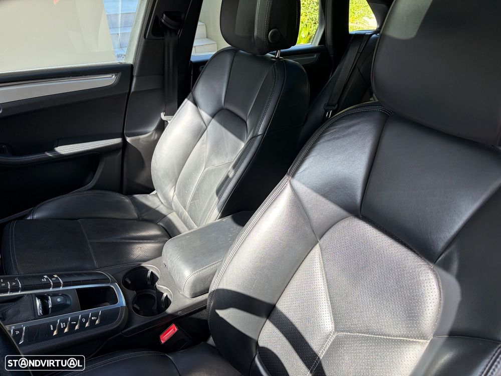 Porsche Macan S - 10