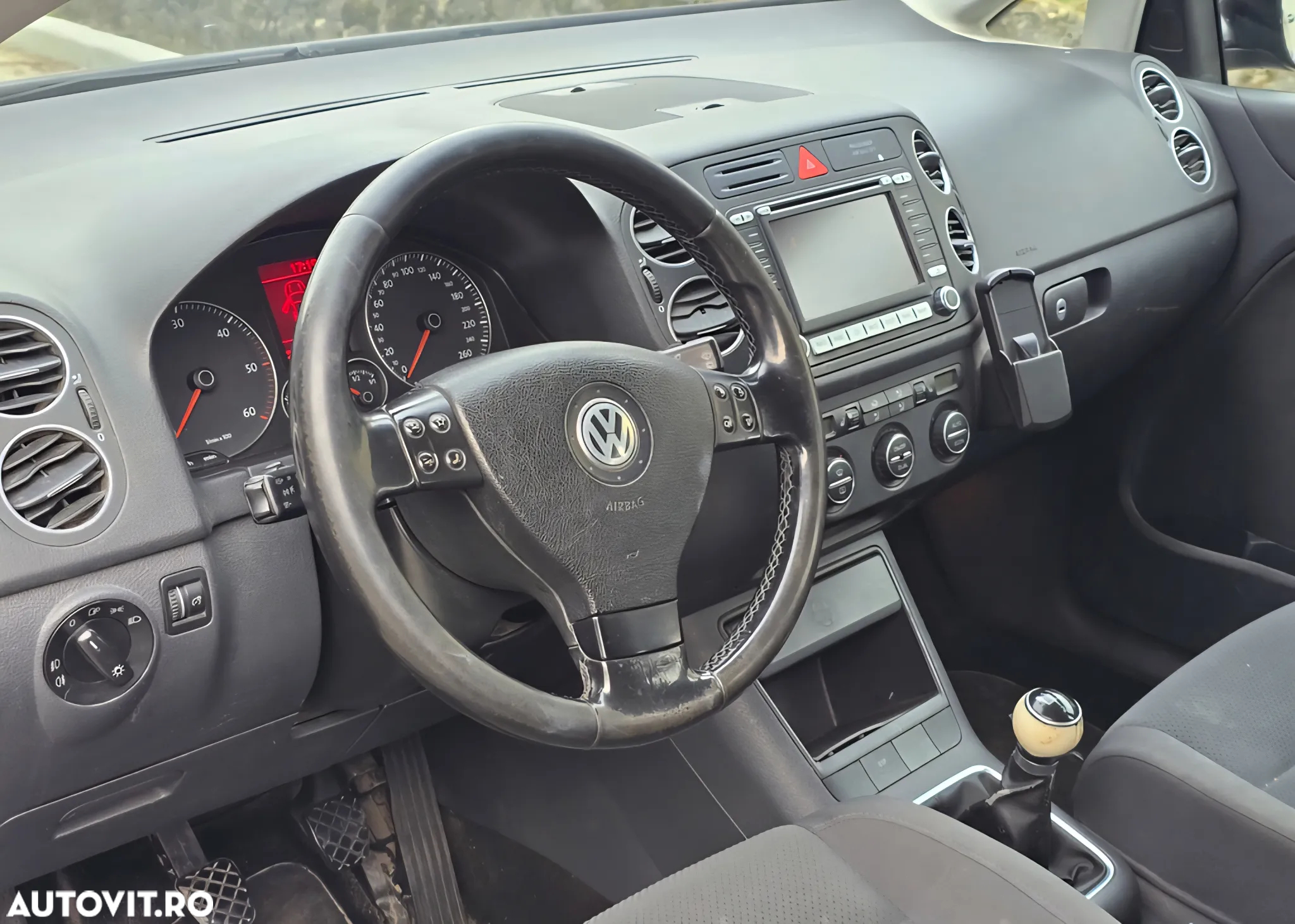 Volkswagen Golf Plus 2.0 TDI Comfortline - 6