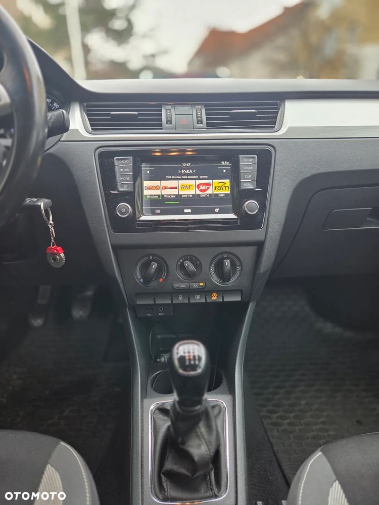 Skoda RAPID Spb 1.2 TSI Style - 6