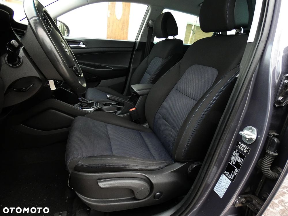 Hyundai Tucson blue 1.7 CRDi 2WD Style - 28
