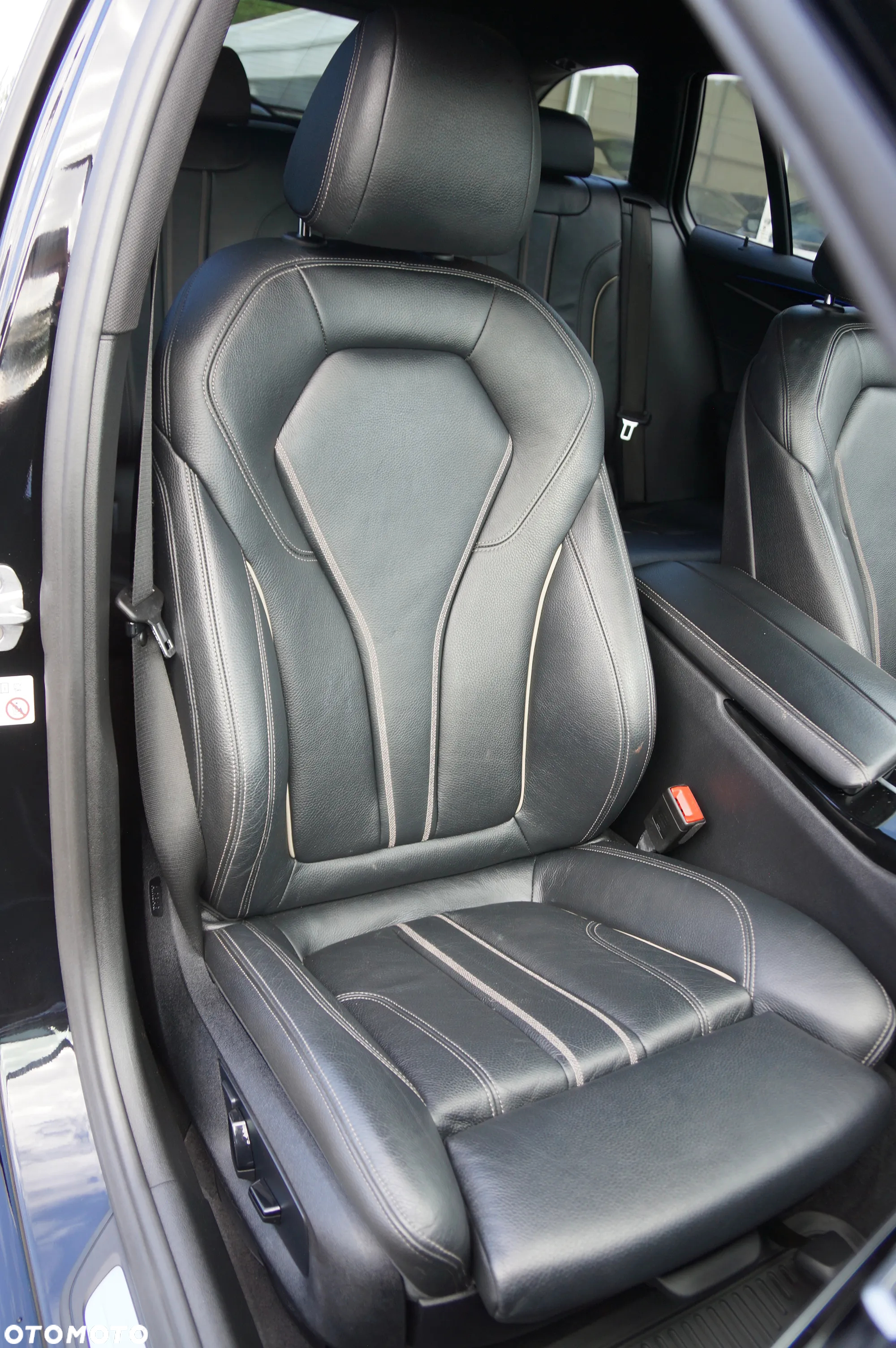 BMW Seria 5 520d xDrive Touring Sport Line - 30